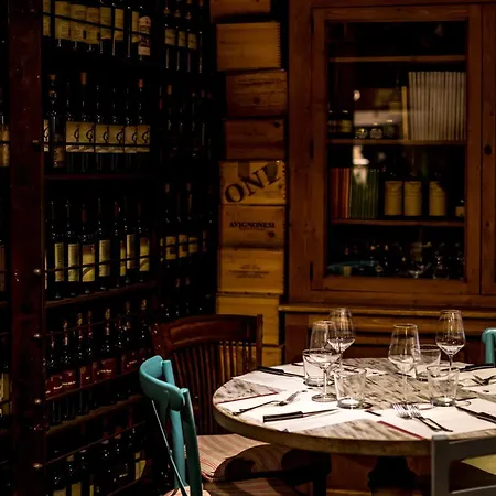 Trevi Beau Boutique فندق